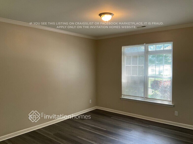 Building Photo - 17032 Stinson Ave