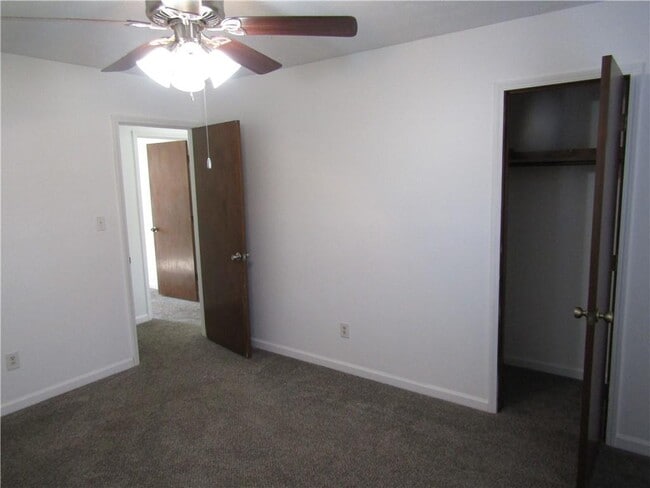 Building Photo - 1106 Westwood Pl SW