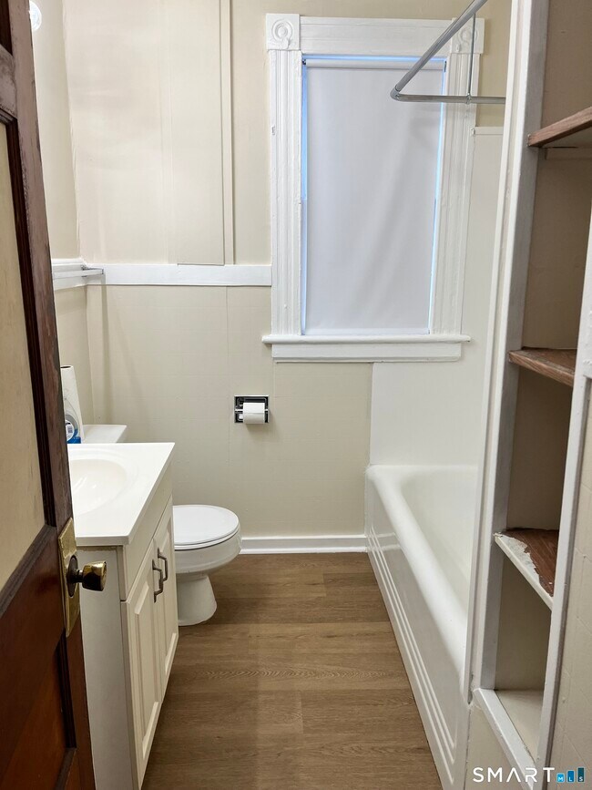 Building Photo - 17 Park Pl