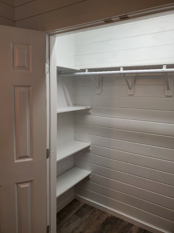 Building Photo - 413 Pine St