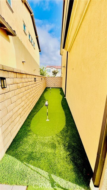 Building Photo - 358 Pinnacle Dr