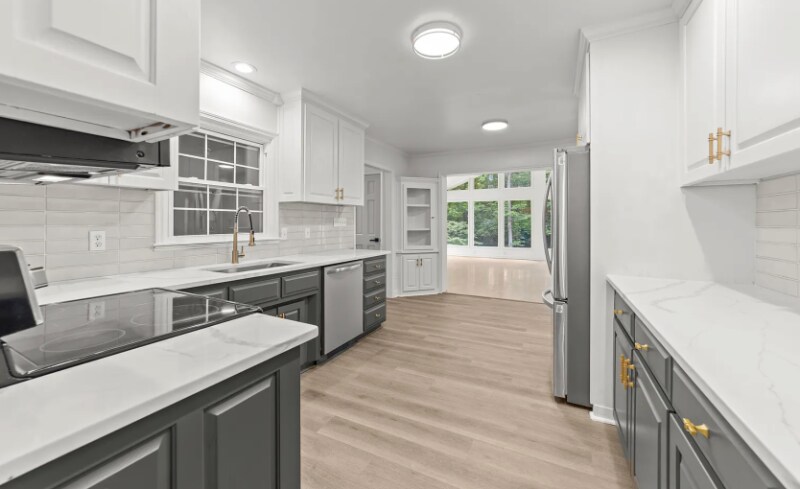 Building Photo - 3204 Manor Ridge Dr