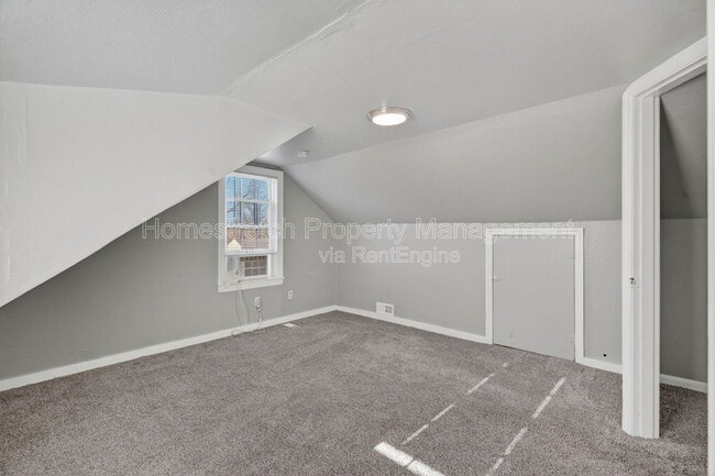 Building Photo - 1255 St Antoine St