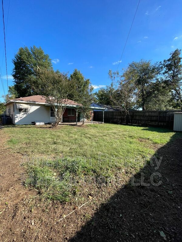 Building Photo - 2644 S Winston Ave