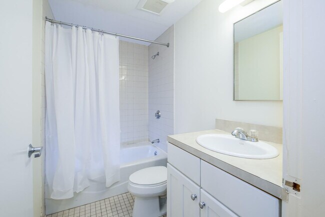 Building Photo - 60-62 Boylston Street-GO FL1-ID1240418P