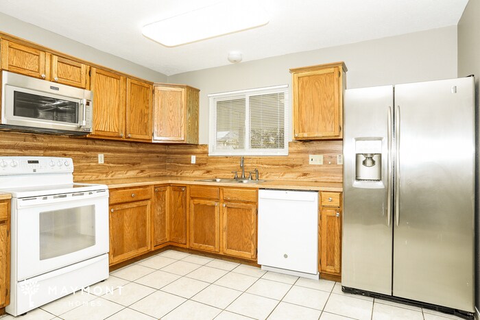 Building Photo - 3519 Lindenfield Dr