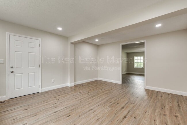 Building Photo - 1104 Indian Ave