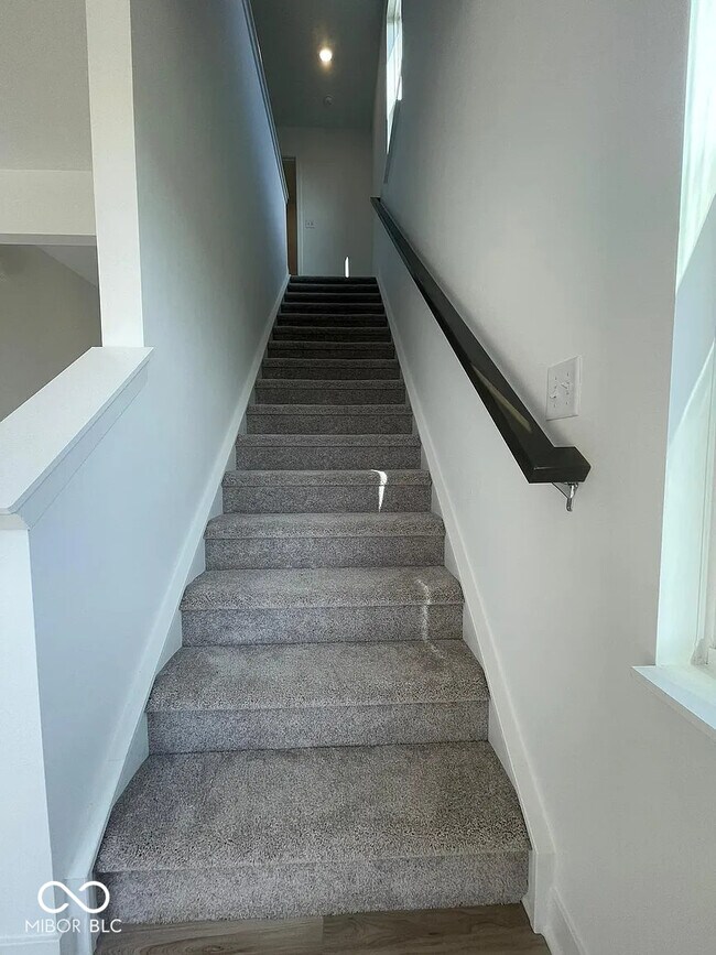 Building Photo - 6865 Orchard Run Cir