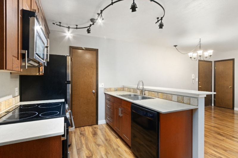 Building Photo - 1315 Kirkwood Dr