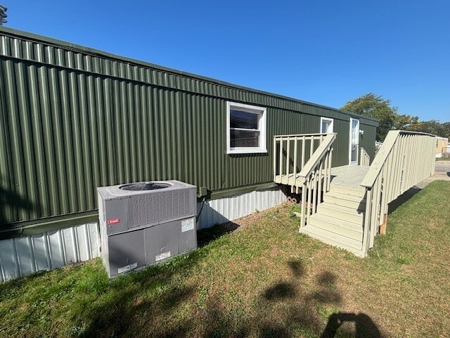 Building Photo - 831 N Pontiac Trail