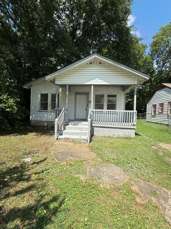 Building Photo - 5220 Court Q