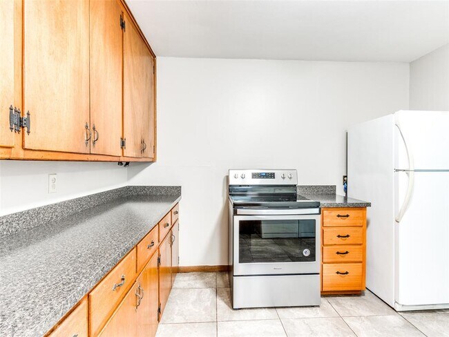 Building Photo - 1804 Melrose Dr