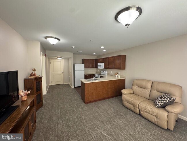 Building Photo - 6375 Chambersburg Rd