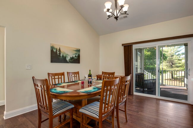 Building Photo - 134 Daleyuhski Way