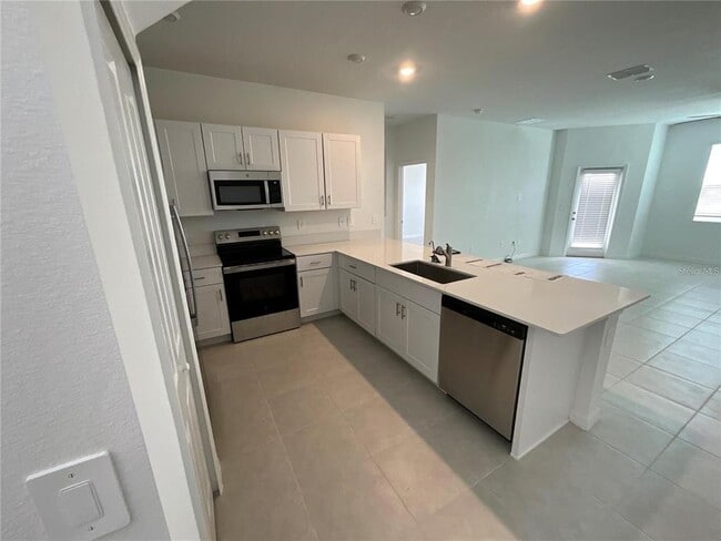 Building Photo - 32188 Spiceberry St