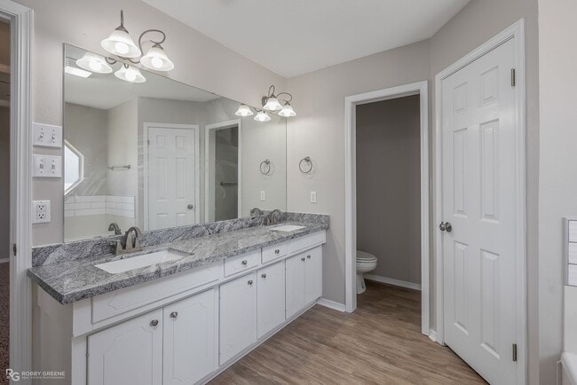 Building Photo - Beautiful South Bossier Southgate Estates ...