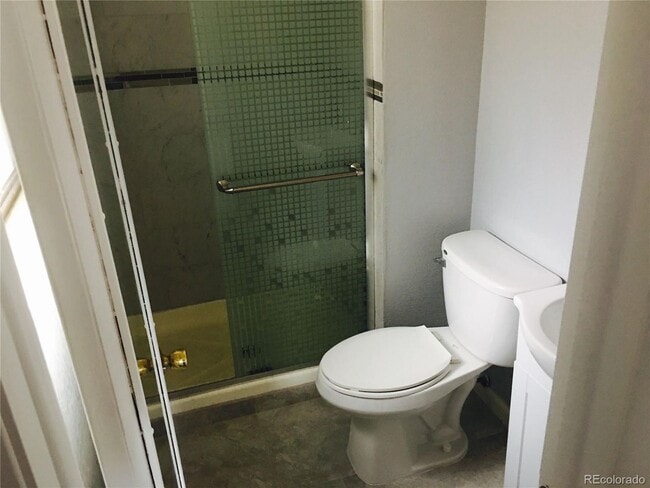 Building Photo - Long Realty & Property Management - Dual K...
