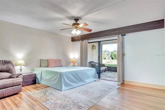 Building Photo - 4 Nottingham Way