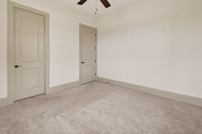 Building Photo - 722 Imperial Blvd