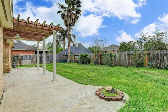 Building Photo - 2626 Canyon Falls Dr