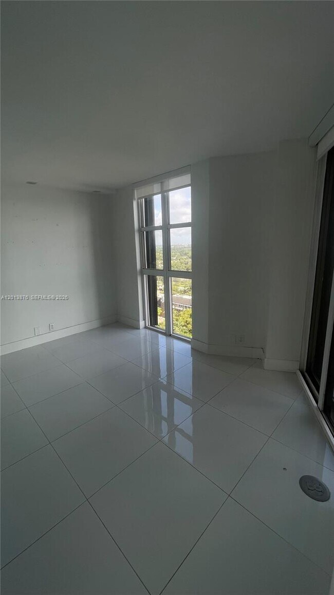 Building Photo - 4000 Towerside Terrace