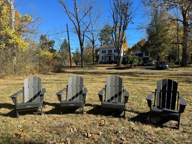 Building Photo - 1357 Canal Rd