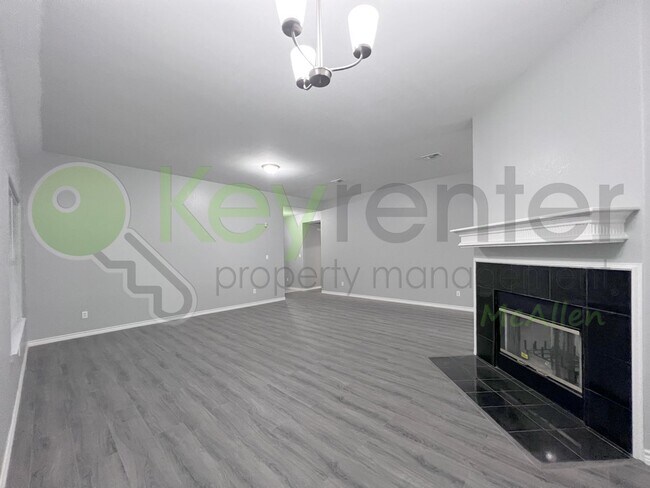 Building Photo - Gorgeous 4 bed/ 2 bath home in Sharyland Plantation (Mission, TX)