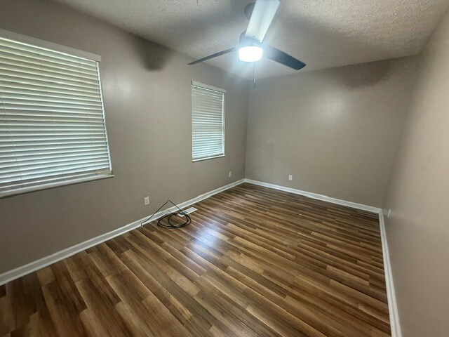 Building Photo - 113 Lackey Ln