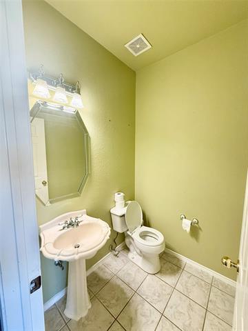 Building Photo - 5828 Southmoor Ln