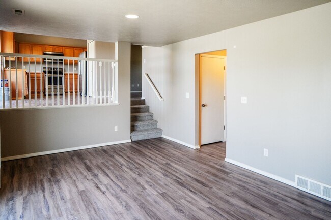 Building Photo - Beautiful Single Family Home Located on Th...