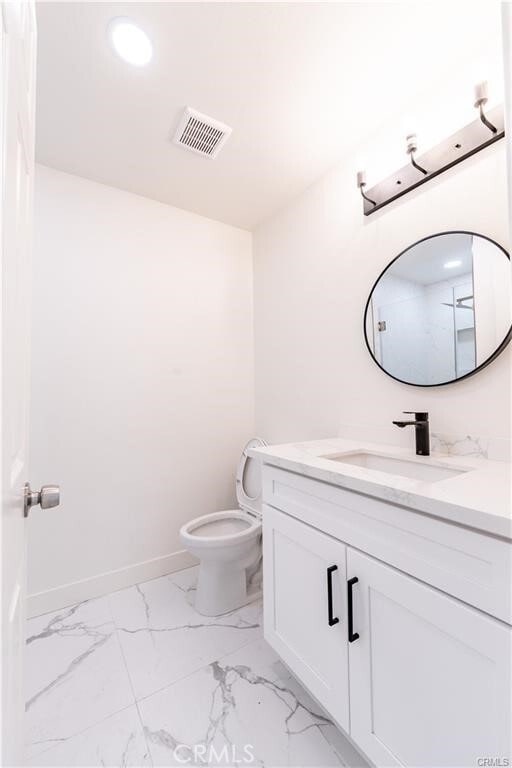 Building Photo - 13455 Montserrat Ct