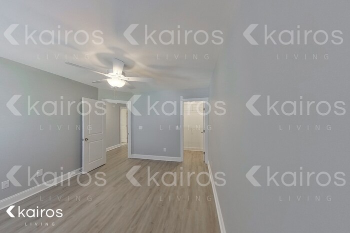 Building Photo - 3717 Oak Leaf Way