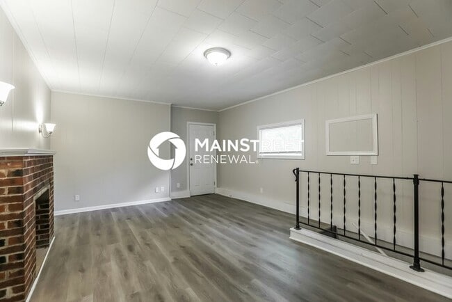 Building Photo - 3 Bedroom Pet-Friendly Home in KANSAS CITY...