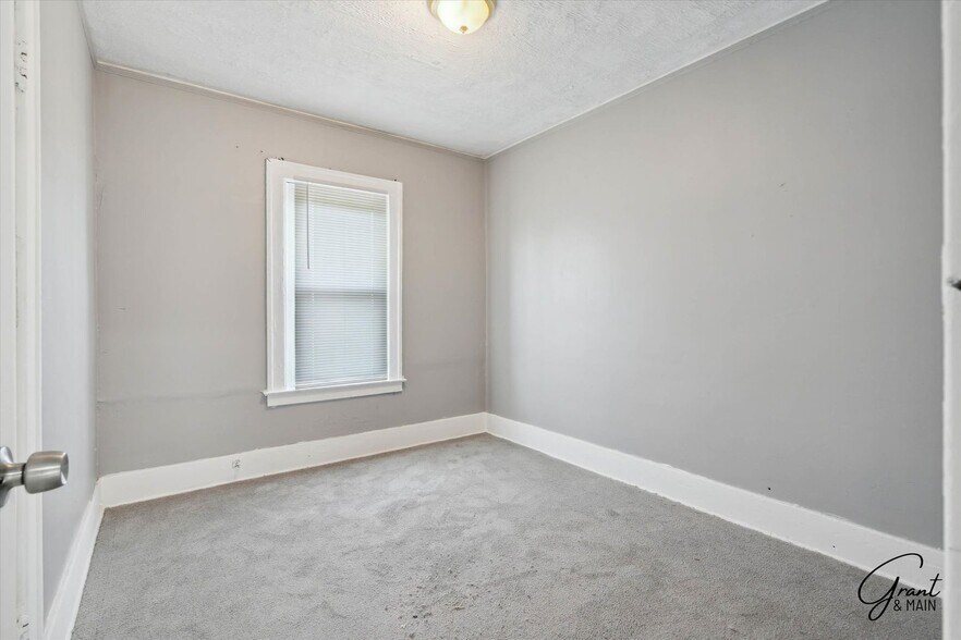 Building Photo - 3813/3815 W Euclid - JL Schneider LLC