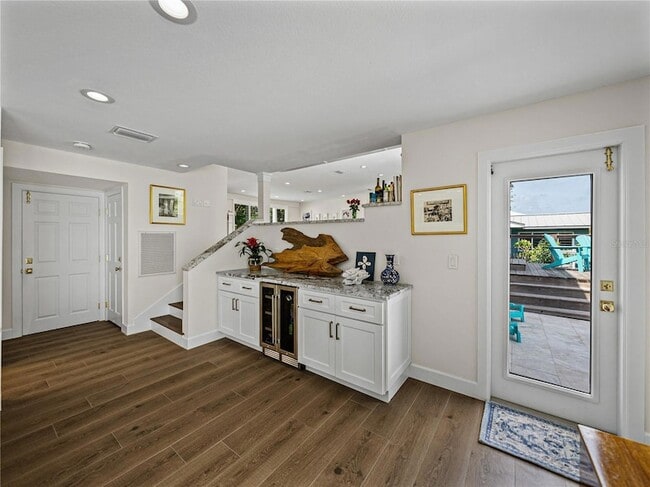 Building Photo - 829 59th Ave