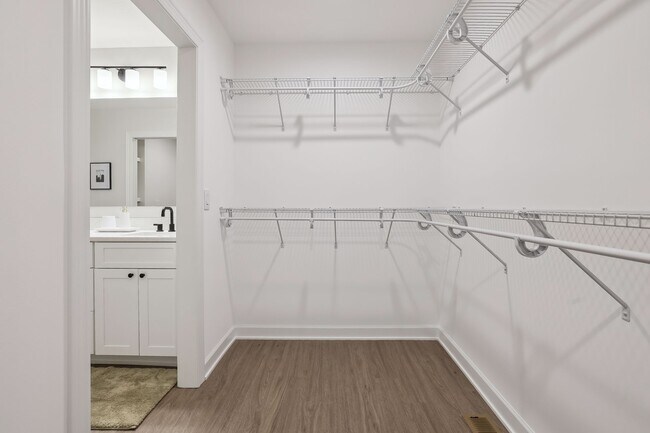 Building Photo - 2489 Cedarwood Ln