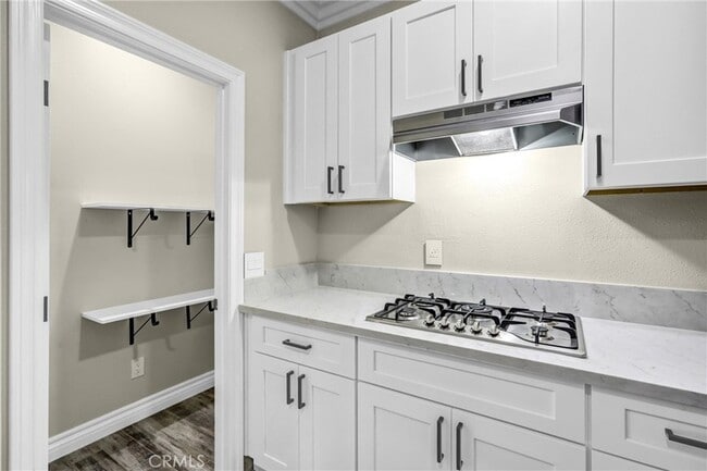 Building Photo - 3329 E Virginia Ave