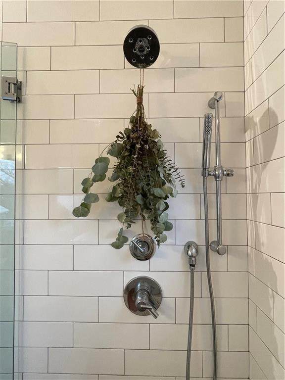 Building Photo - 1806 Haskell St