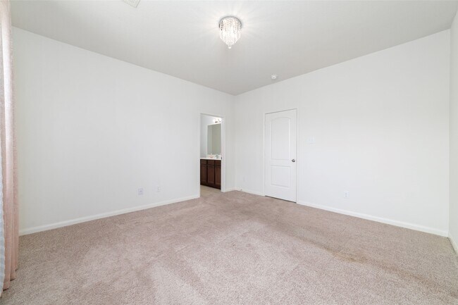 Building Photo - 12054 Fairquarter Ln