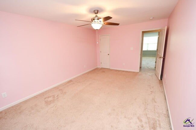 Building Photo - 114 Great Oak Way