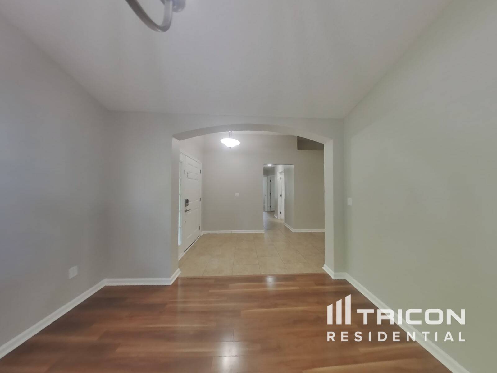 Building Photo - 495 Apple Creek Dr