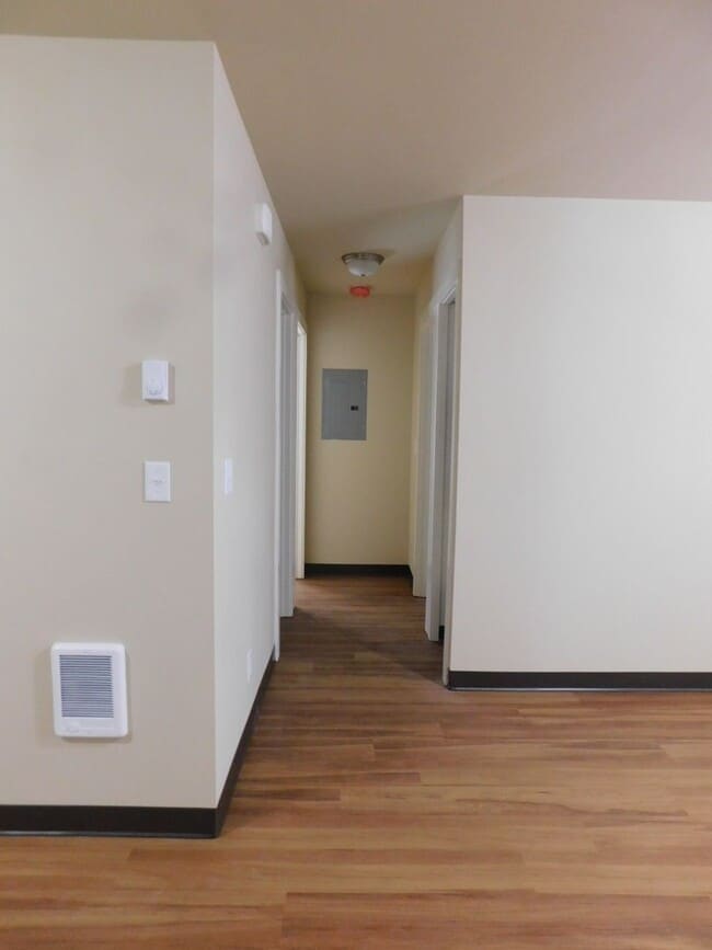 Building Photo - 1114as