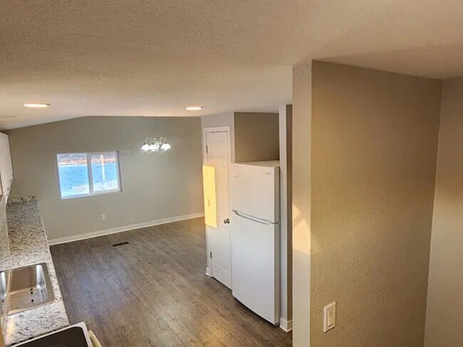 Building Photo - 8517 Co Rd