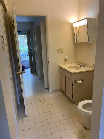 Bathroom - 62 Depot St