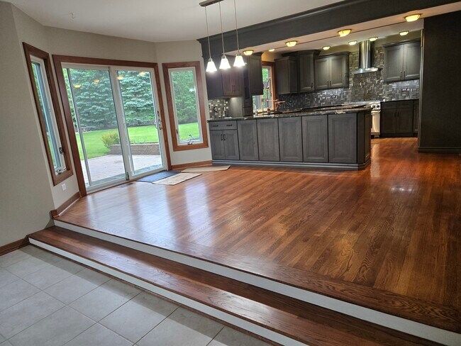 Building Photo - 25805 N Arrowhead Dr