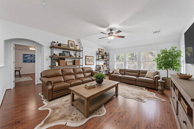 Building Photo - 2642 Tacoma Springs Dr