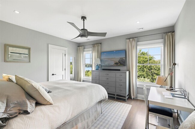 Building Photo - 61A S Bay Ave