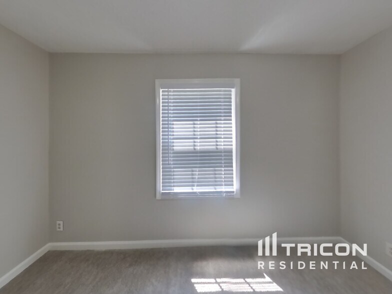 Building Photo - 1540 Academic Ct