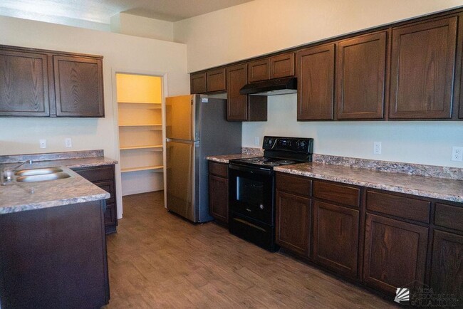 Building Photo - 4319 S Desert Willow Wy