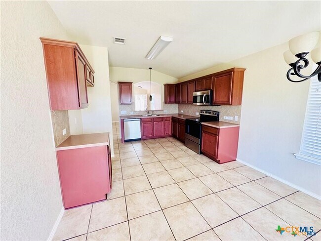 Building Photo - 514 Briggs Dr